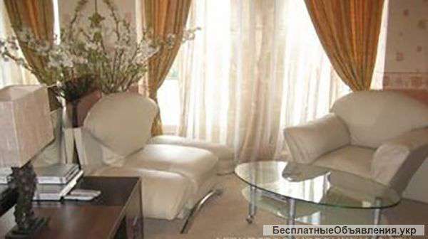 Двухкомнатная квартира в центре, м.Театральная