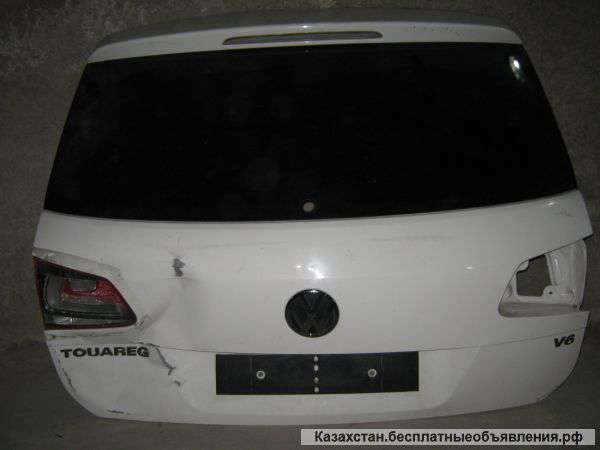 Стекло заднее