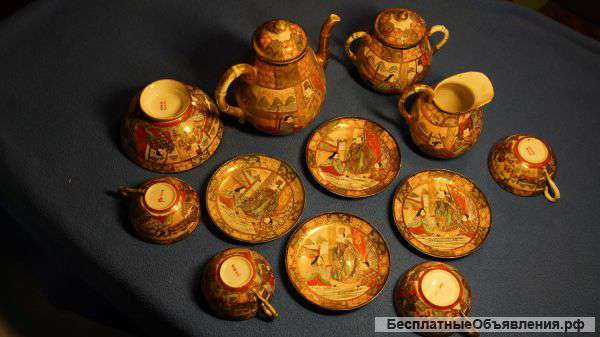 Чайный сервиз из восьми предметов. Фарфор Сацума. Япония, кон. XIX века.