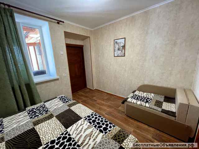 Судак, двухкомнатный дом 8 минут до моря