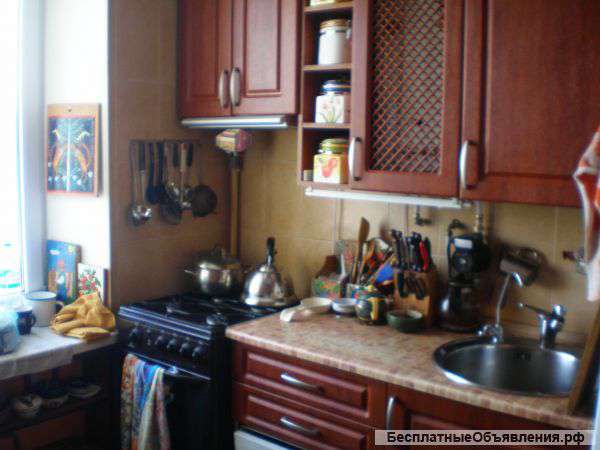 Продам 3х комнатную квартиру в центре Симферополя