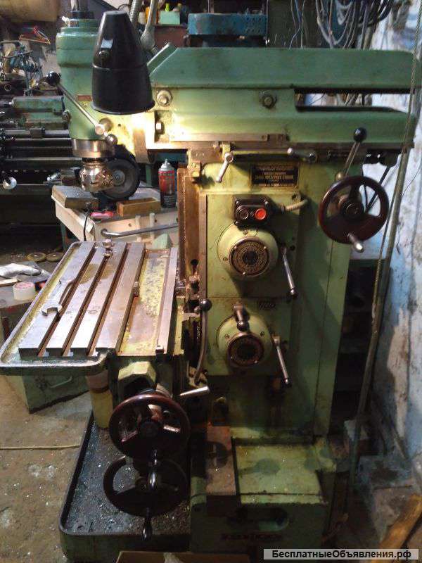 Станок фрезерный