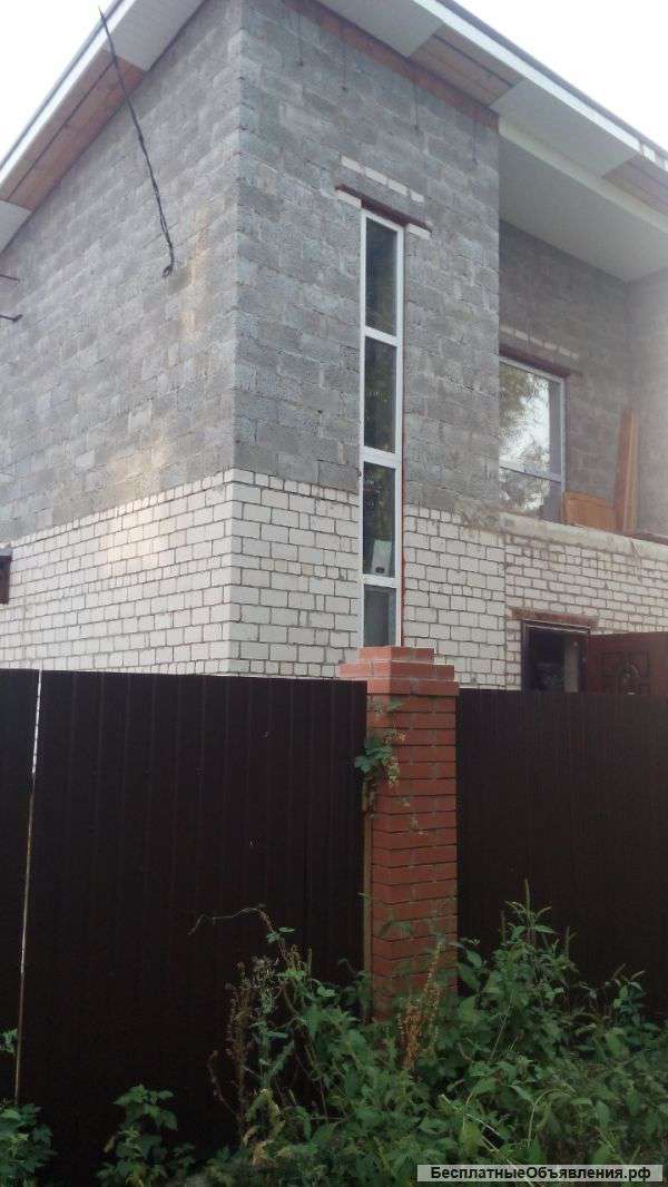 Коттедж с участком