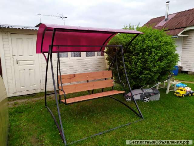 Садовые качели разборные с козырьком из цветного поликарбоната