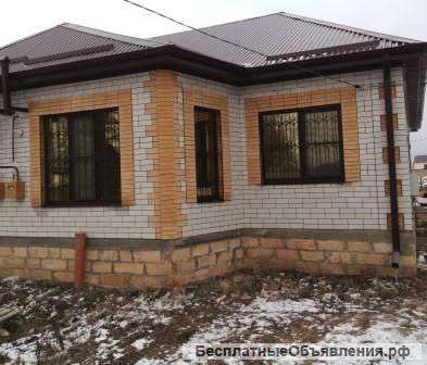 Коттедж с хорошим ремонтом 84кв.м.