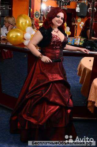 Ведущая праздников