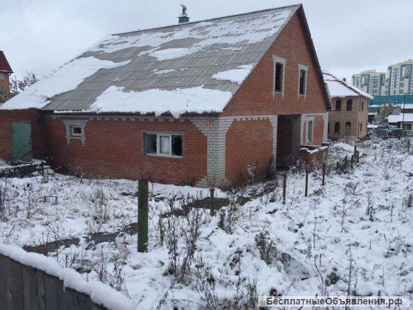 Дом с участком земли 13,5 соток