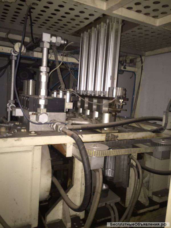 Автомат выдува 4000 производство БОРМАШ производительность 4000 бут/час, 2007 г.в.: - пресс-форма ем