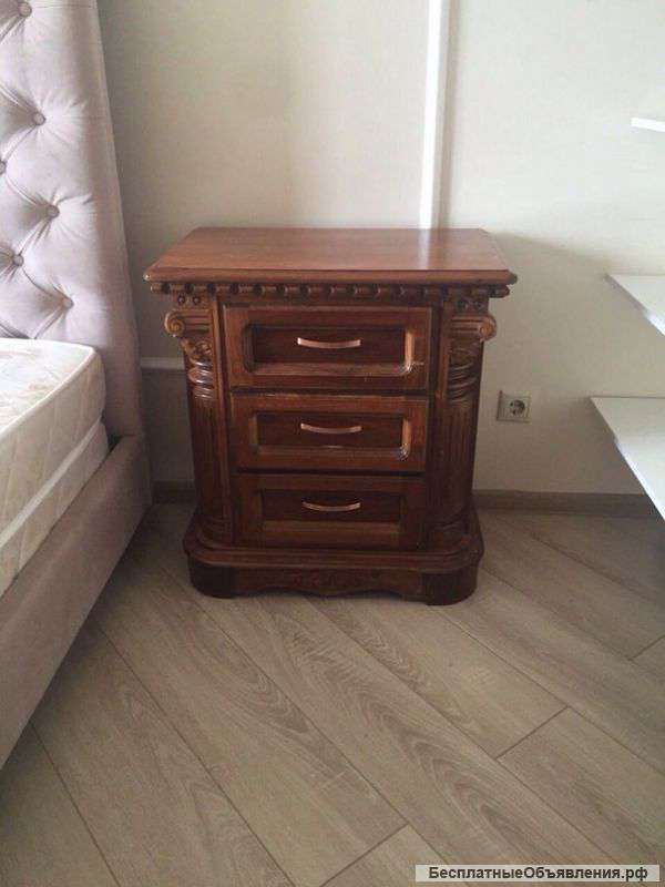 Дубовые тумбы