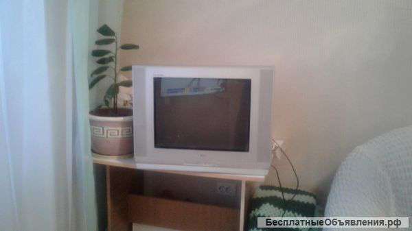 Стол кухонный