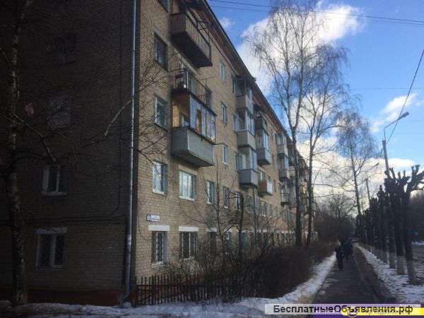 1 комн.квартиру г.Серпухов, ул.ДЖона Рида, д.8