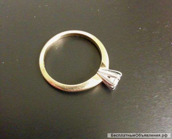 Золотое кольцо с бриллиантом 0.3 карата
