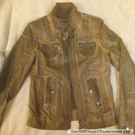 Модная кожаная куртка