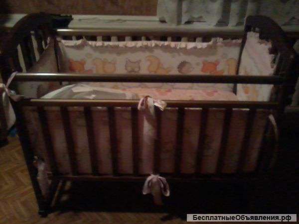 Детская кроватка