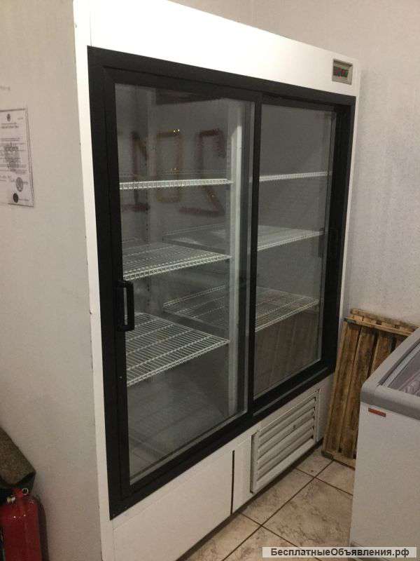 Холодильный шкаф