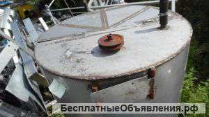 Емкость нержавеющая, объем 0,6 куб.м