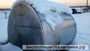 Емкость нержавеющая, объем — 4 куб.м., вертикальная