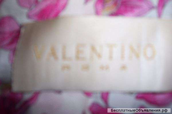 Костюм от VALENTINO