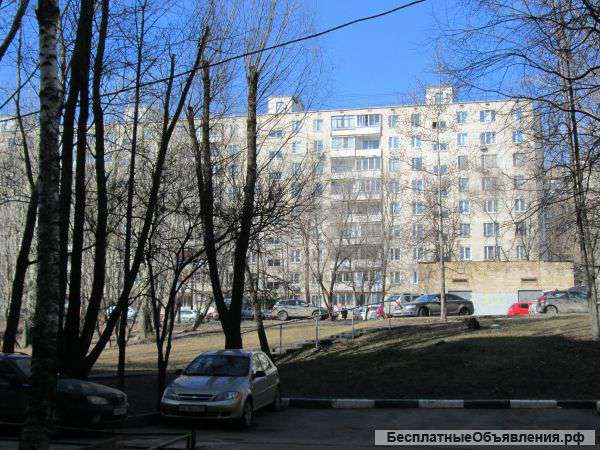 Комнату у метро