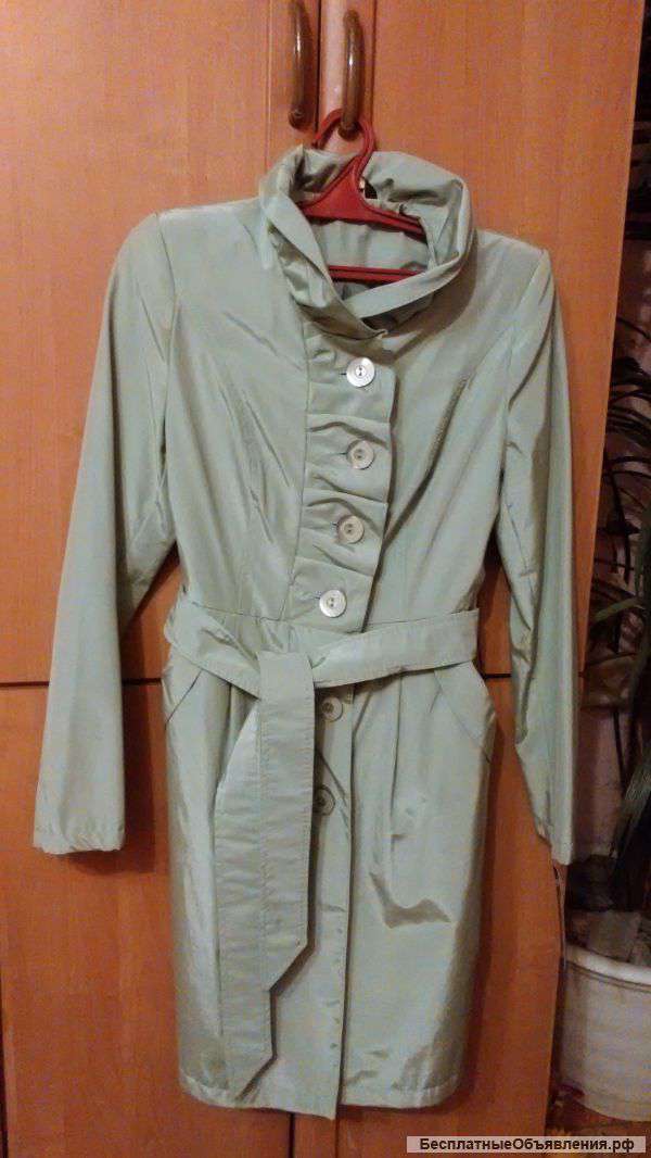 Плащ женский