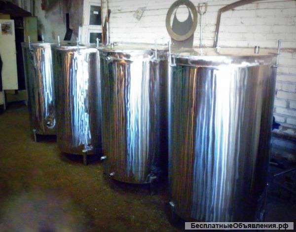 Бак из пищевой стали