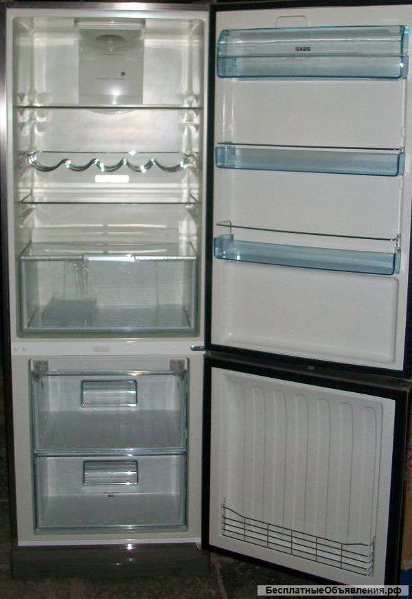 Холодильник AEG S94400CTM0