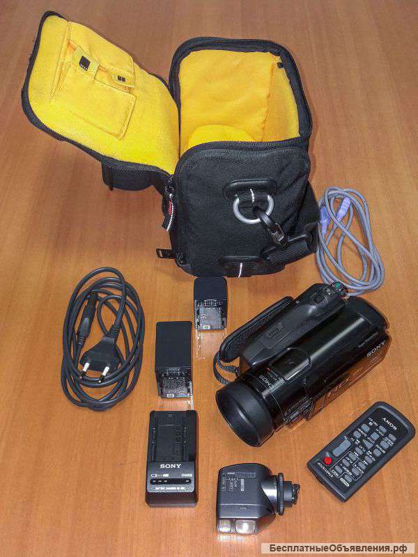 Видеокамера SONY HDR-HC9E (полный комплект)