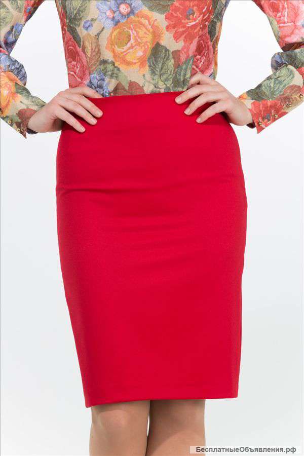 Юбка прямого силуэта до колен