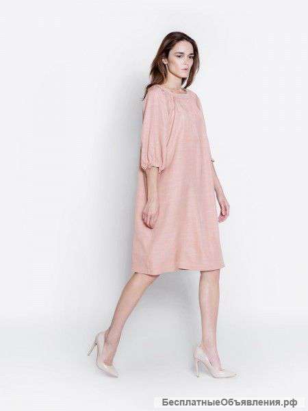 Платье длиною до колен