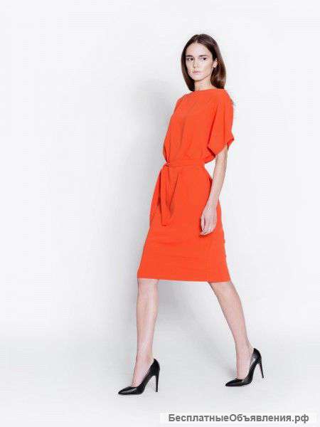 Платье с поясом