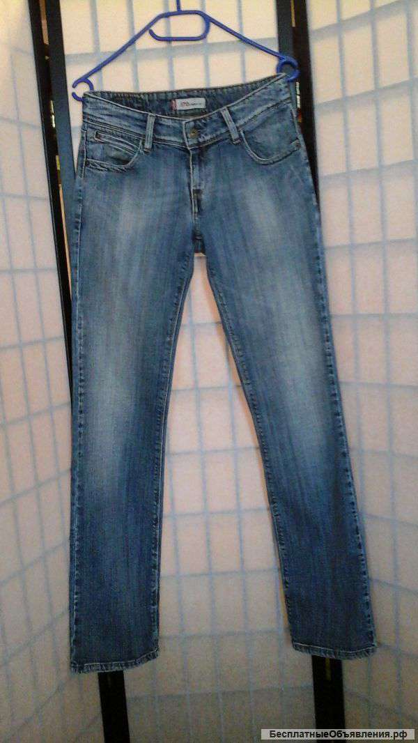Женские джинсы levis 627