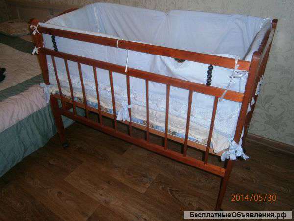 Продаю кроватку