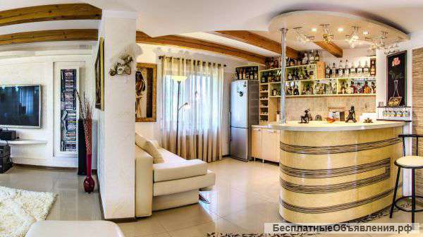 Шикарный дом у моря