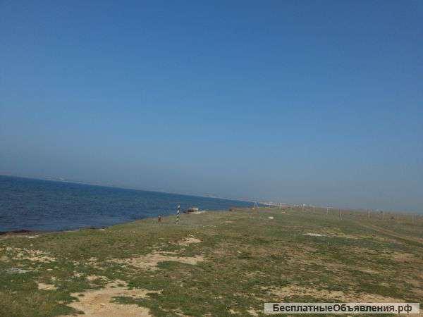Большой участок на берегу моря