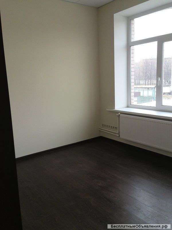 Офисное помещение в аренду 15,3 кв.м.