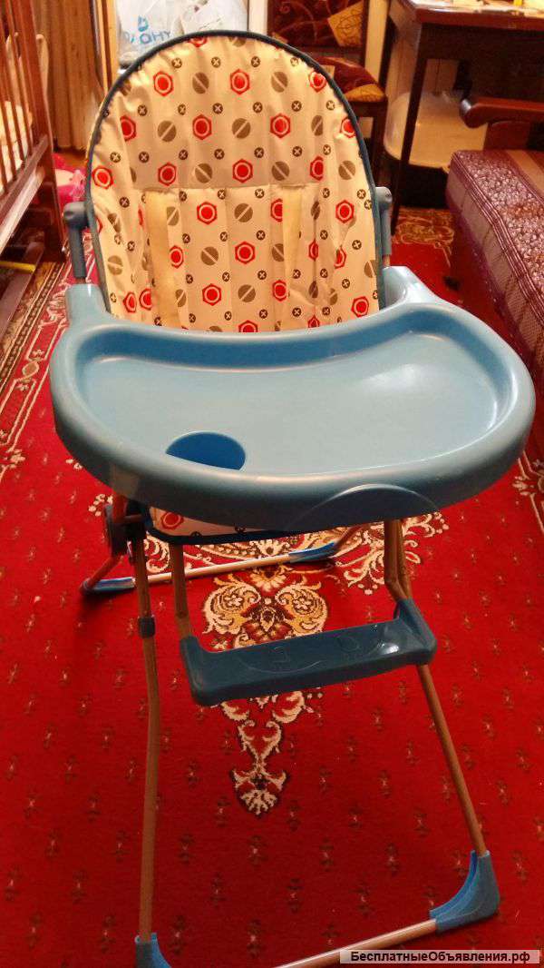 Стул для кормления ребенка