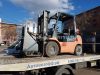 Погрузчик БУ Тойота 7FG25 (газ/бензин, МКПП, 2,5 т., 3,3 м.) + захват для кип (КИПозахват)