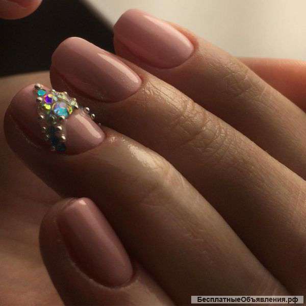 Маникюр и наращивание ногтей в Краснодаре