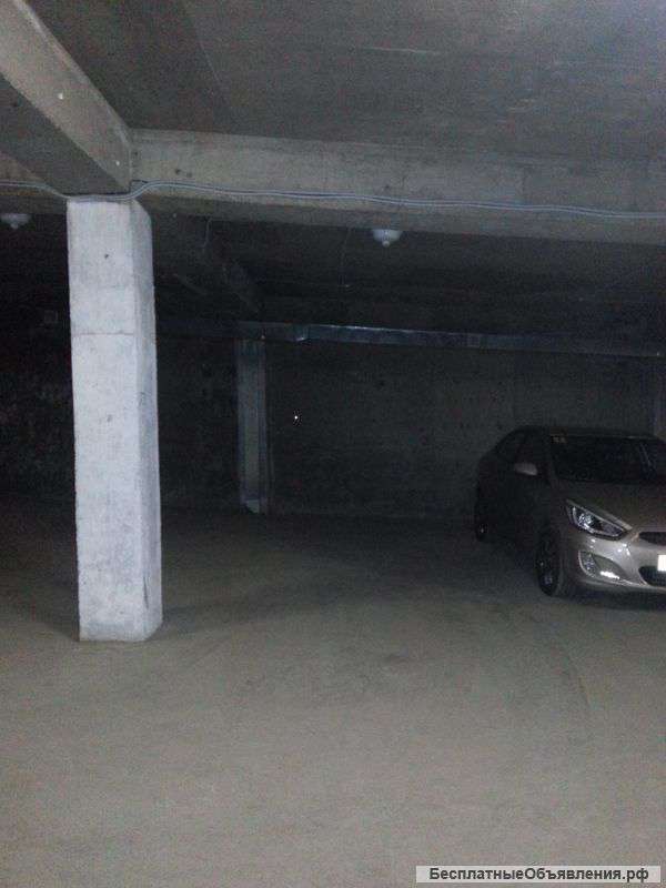 Сдается в аренду теплое стояночное место в подземной парковке по адресу; СУРИКОВА 6