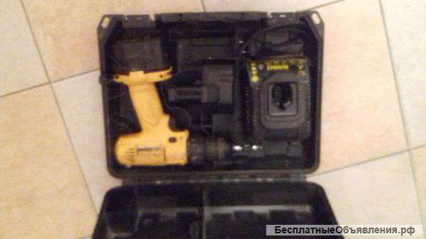 ШУРУПОВЕРТ DeWALT 12 вольт