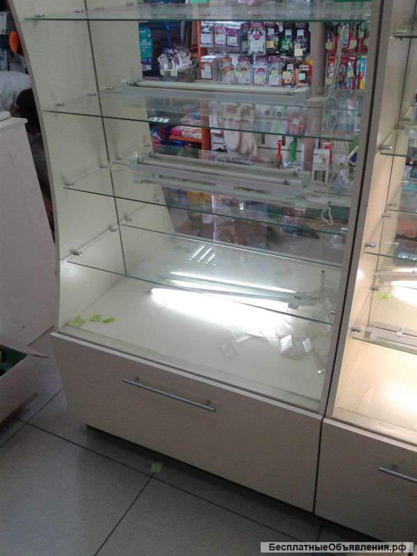 Торговое оборудование витрины для парфюмерии