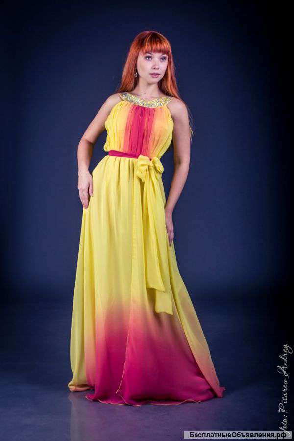 Вечернее платье из шифона со стразами