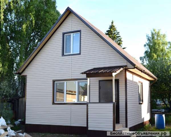 Дачный каркасно-щитовой дом 5,5 м х 5,5 м с мансардой