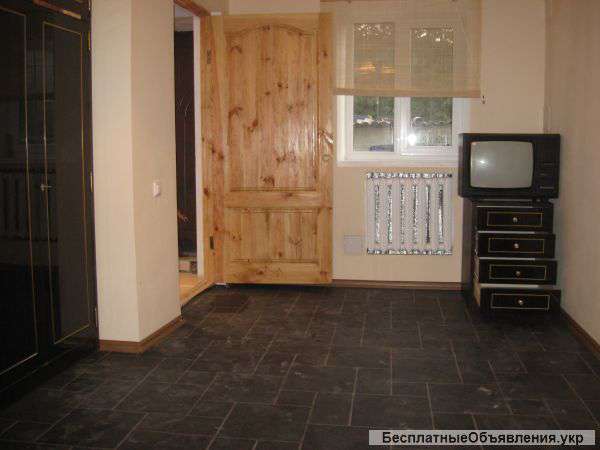 Сдам 1-комнатную квартиру в частном доме