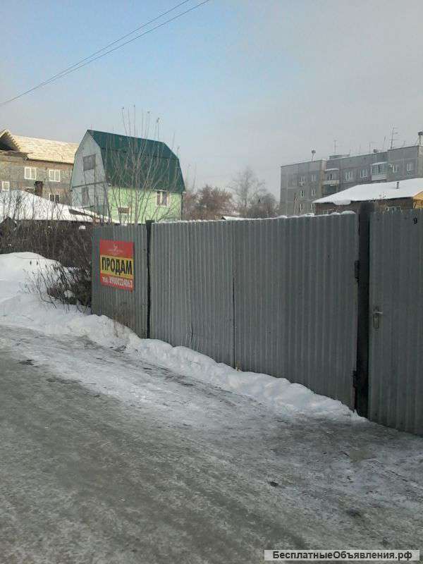 Земельный участок