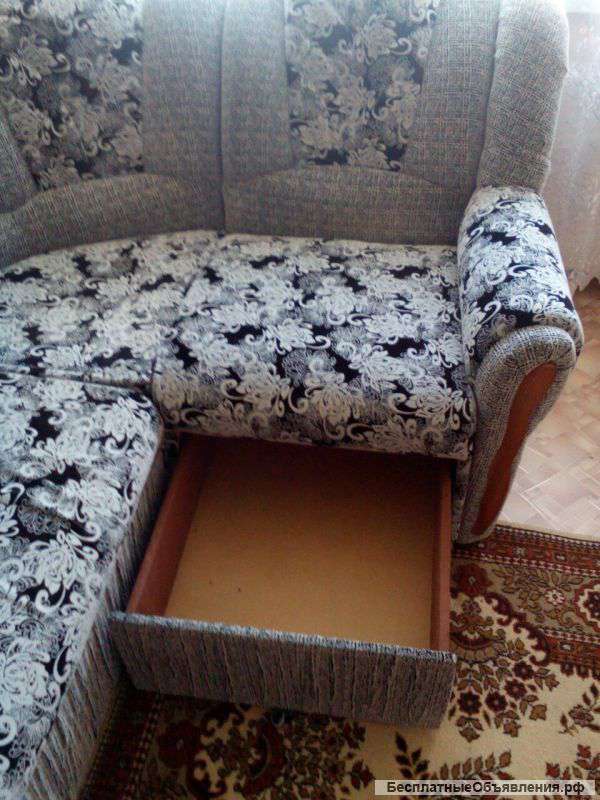 Угловой диван