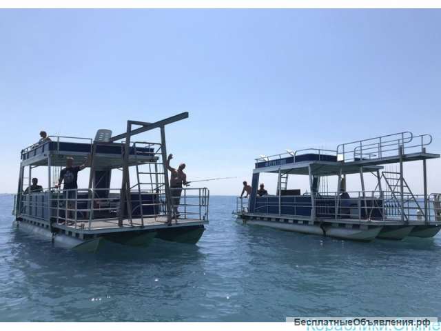 Катер - понтон двухпалубный алюминиевый (верхняя палуба солярий)