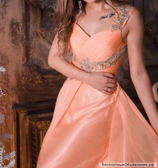 Вечернее платье
