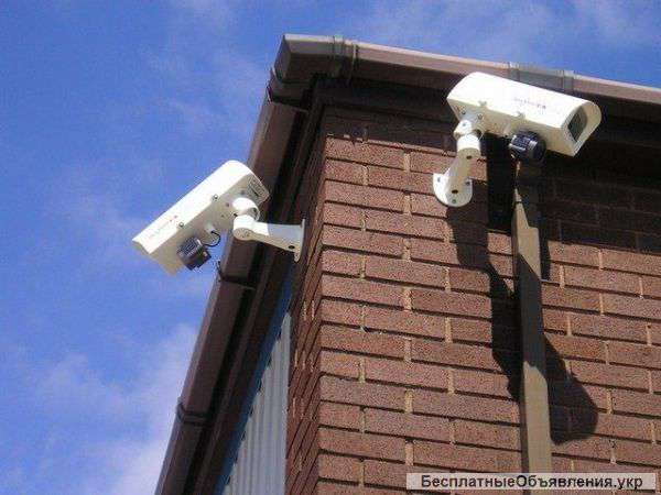 Установка камер видеонаблюдения по периметру здания