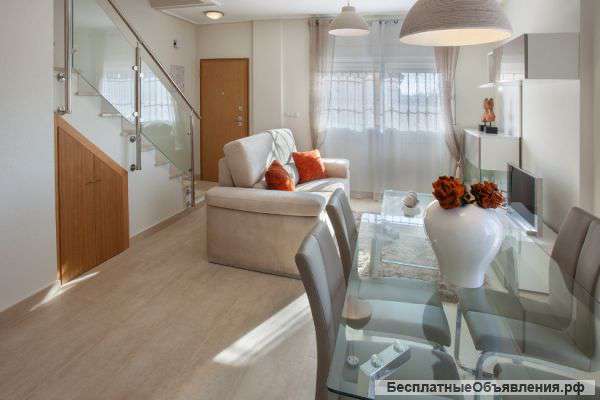 Бунгало общей площадью 70 кв.м., вблизи моря, Orihuela Costa, Испания